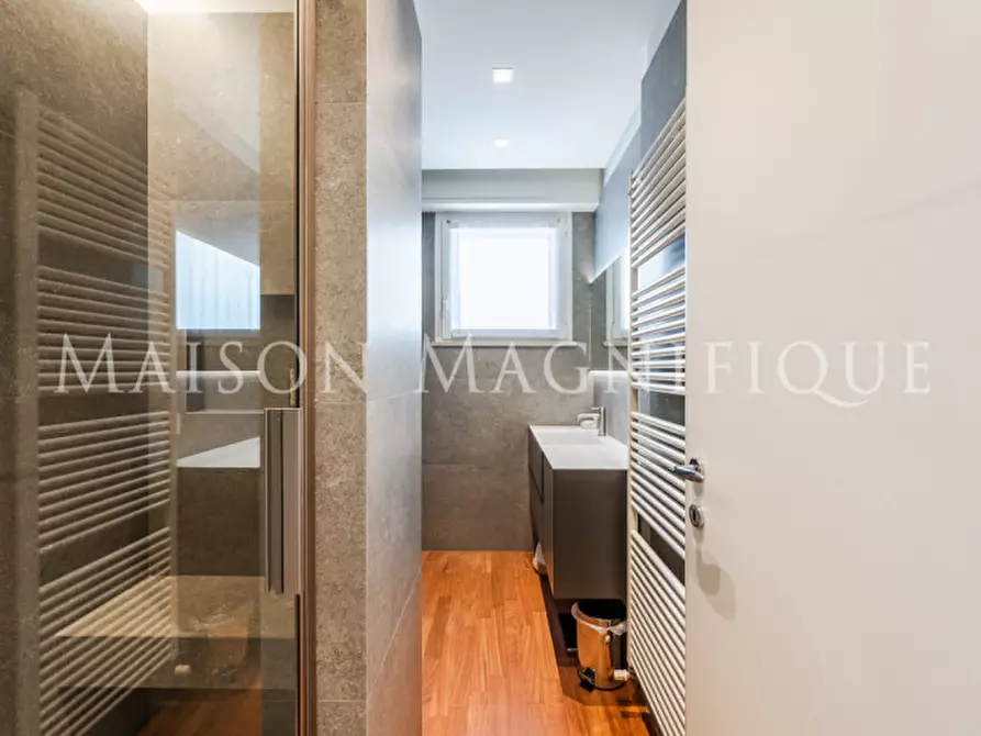 Immagine 30 di Attico in vendita  in Viale Adamello a Riccione