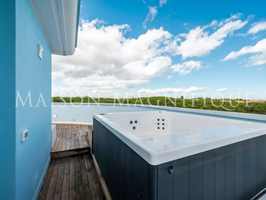 Immagine 35 di Attico in vendita  in Viale Adamello a Riccione