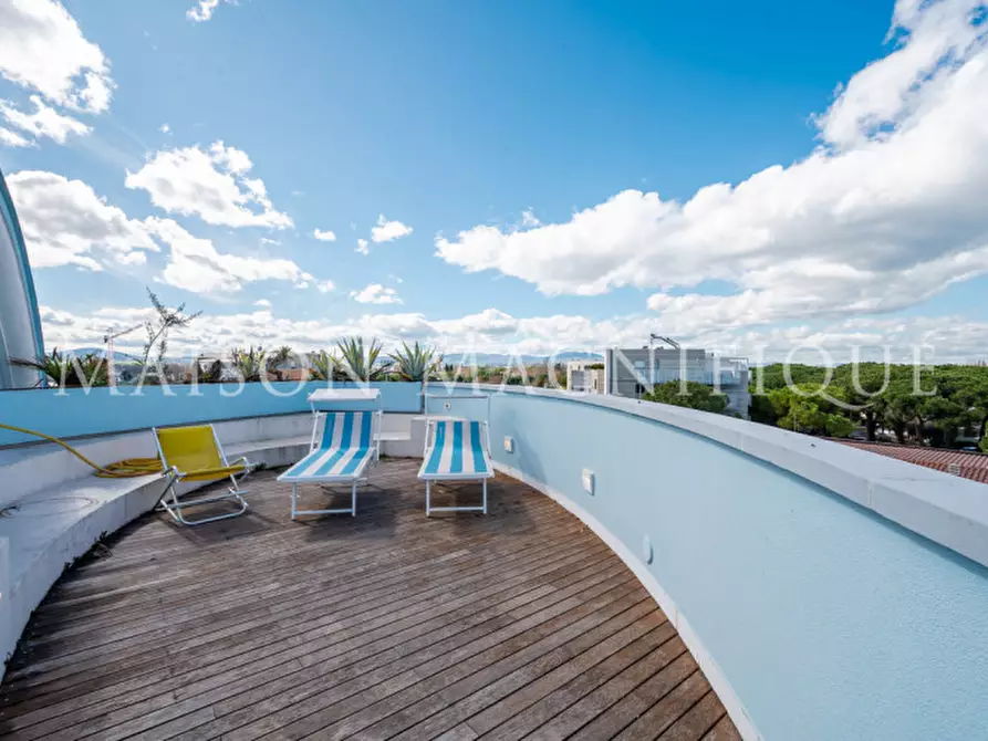 Immagine 37 di Attico in vendita  in Viale Adamello a Riccione