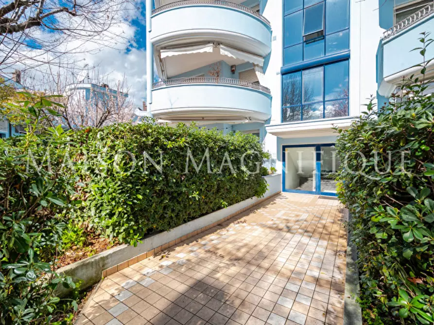 Immagine 45 di Attico in vendita  in Viale Adamello a Riccione