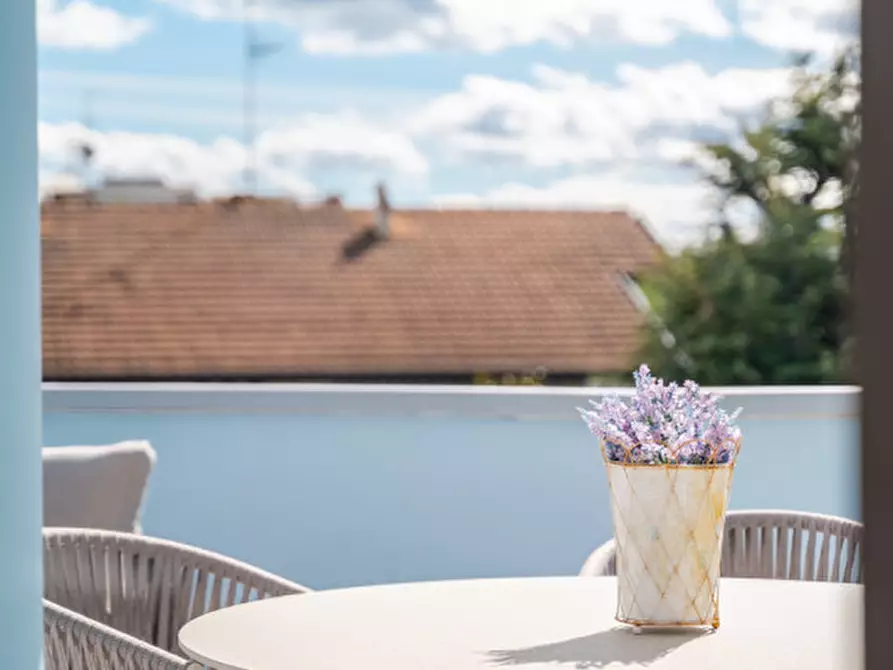 Immagine 46 di Attico in vendita  in Viale Adamello a Riccione