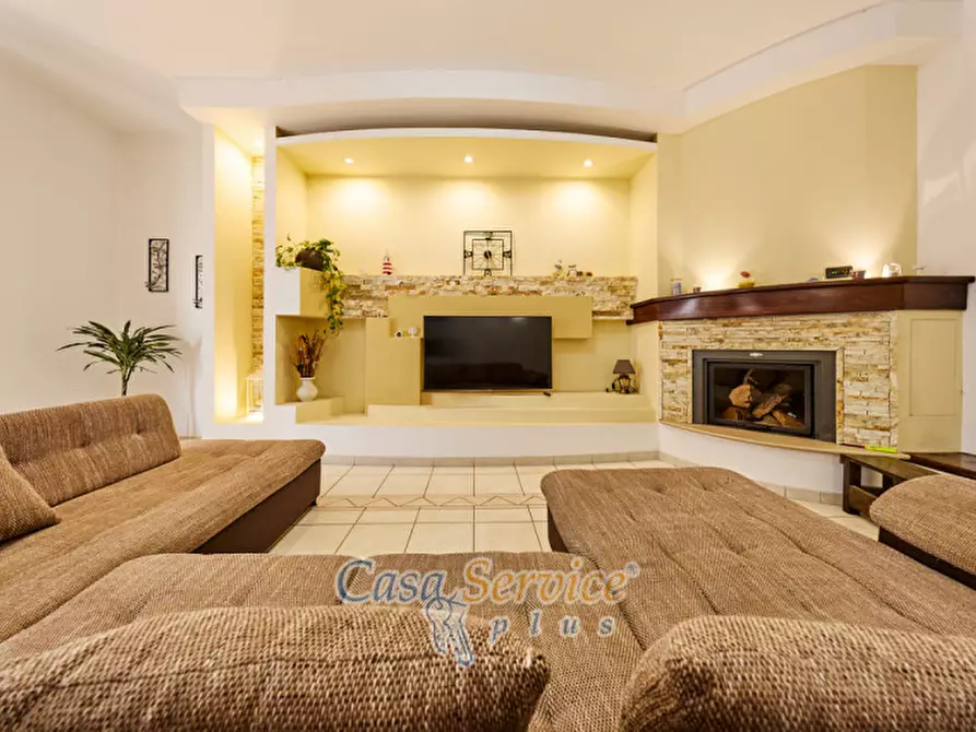 Immagine 1 di Appartamento in vendita  in Via Marconi a Matino