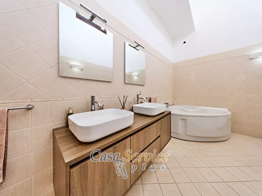 Immagine 21 di Appartamento in vendita  in Via Marconi a Matino