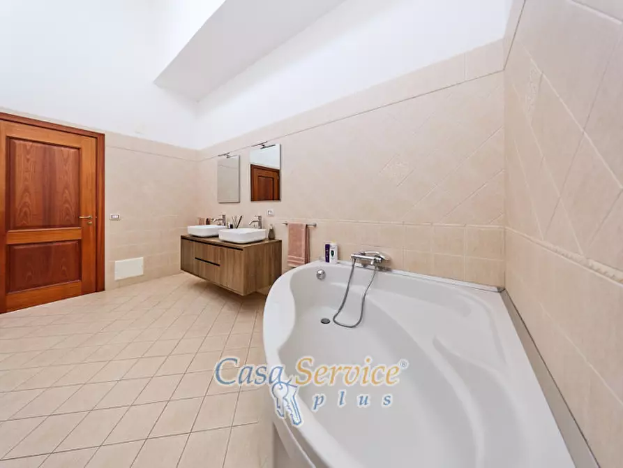 Immagine 22 di Appartamento in vendita  in Via Marconi a Matino