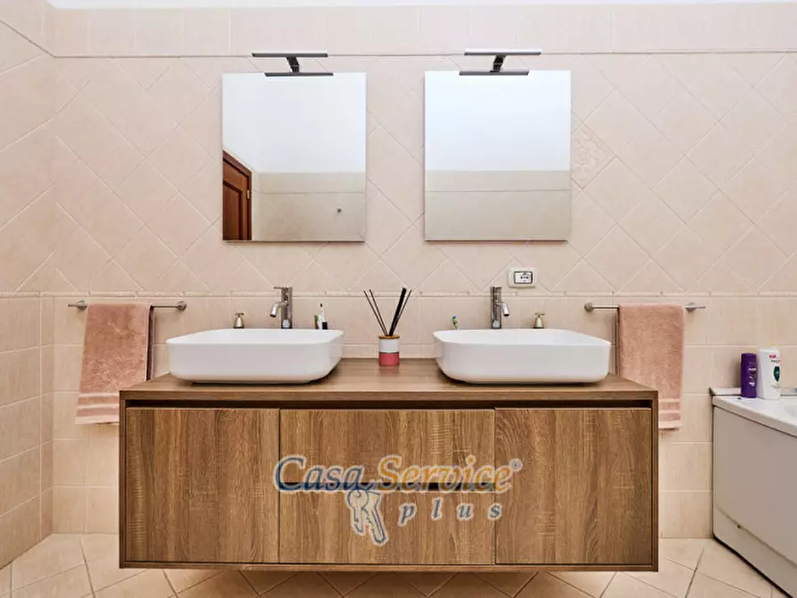 Immagine 24 di Appartamento in vendita  in Via Marconi a Matino