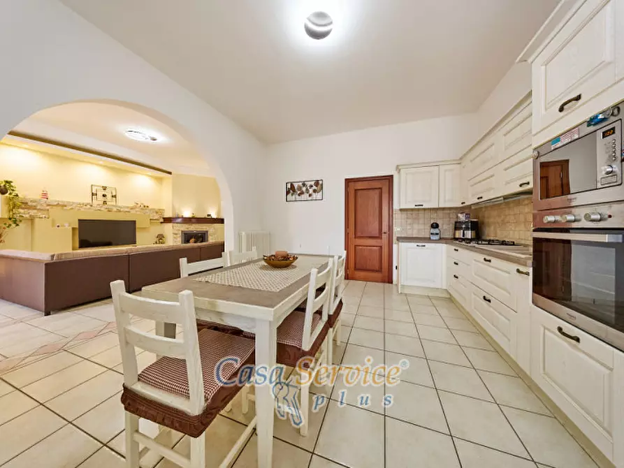 Immagine 34 di Appartamento in vendita  in Via Marconi a Matino