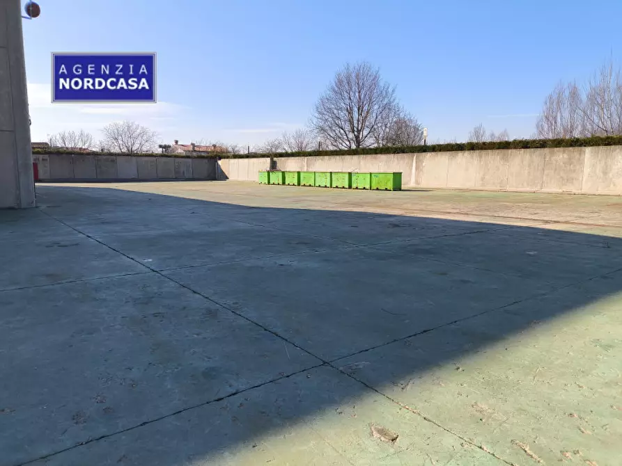 Immagine 2 di Capannone industriale in vendita  in Via Guglielmo Marconi a Campagna Lupia