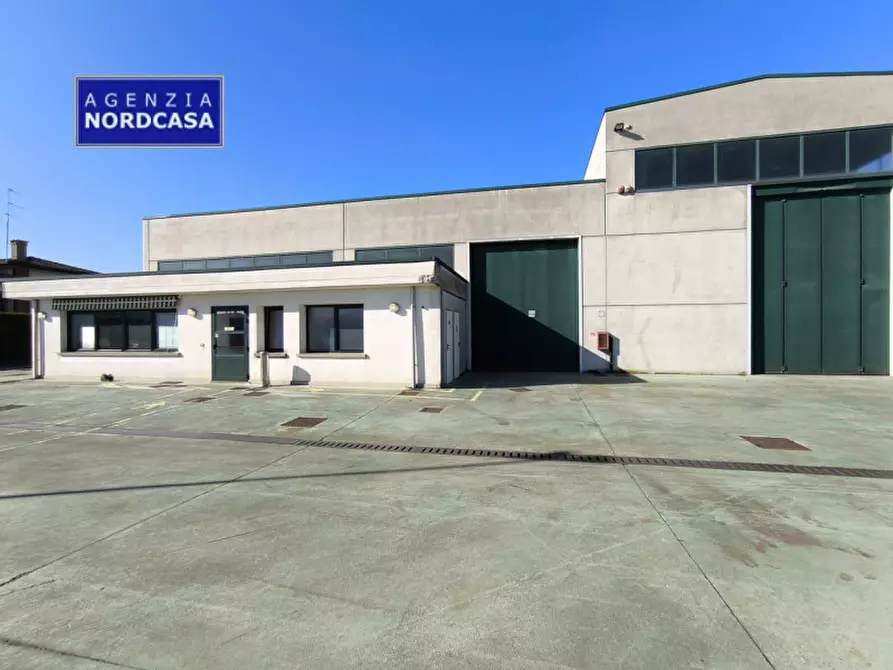 Immagine 3 di Capannone industriale in vendita  in Via Guglielmo Marconi a Campagna Lupia