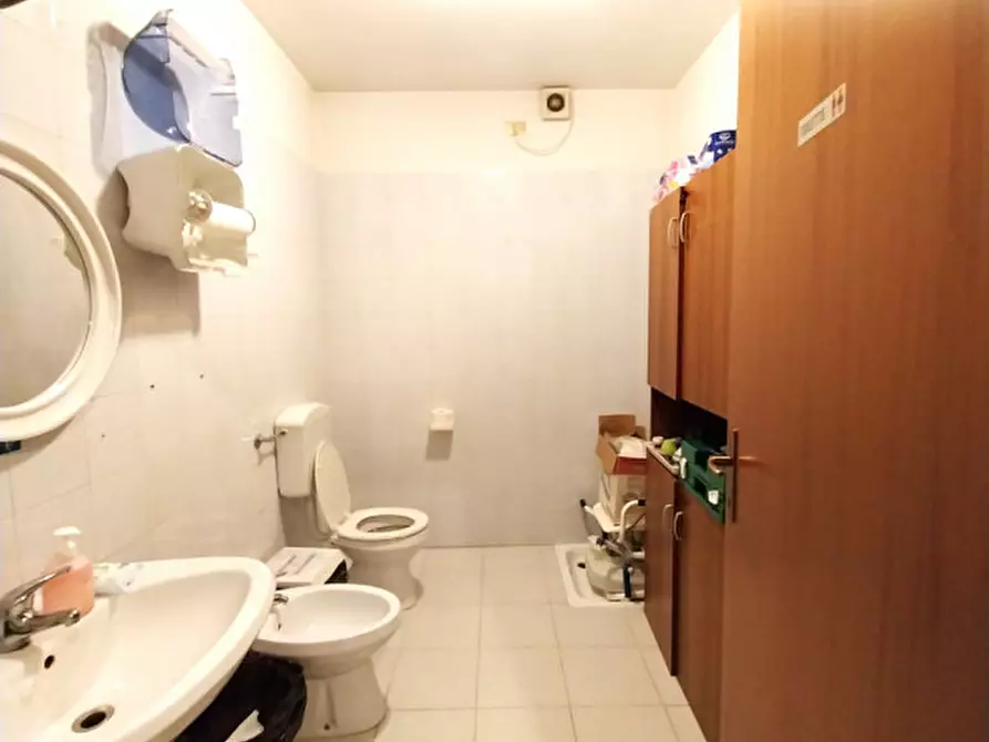 Immagine 14 di Ufficio in vendita  in Via Del Zotto 2/1 a Cervignano Del Friuli