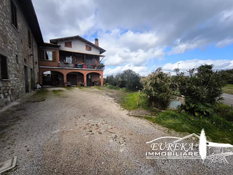 Immagine 2 di Villetta a schiera in vendita  in Località Carraia a Castiglione Del Lago