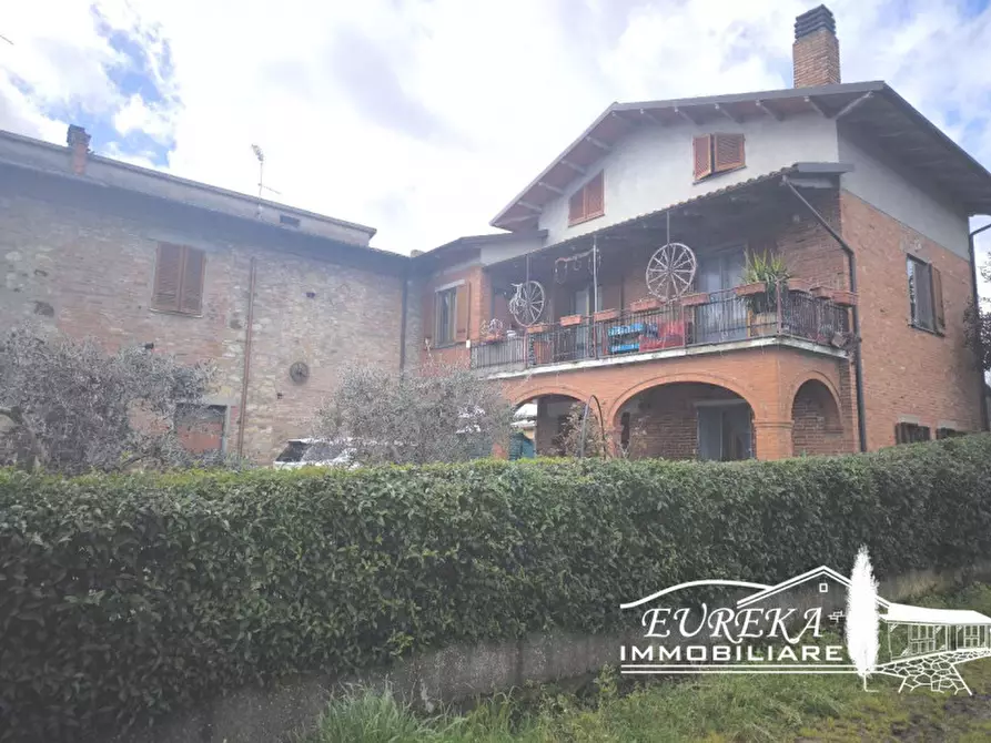 Immagine 8 di Villetta a schiera in vendita  in Località Carraia a Castiglione Del Lago