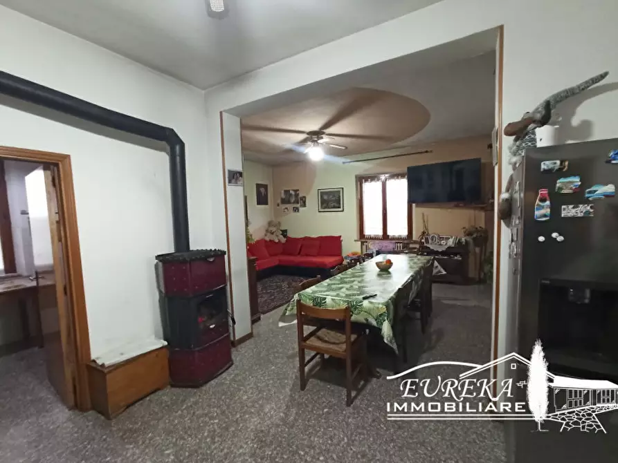 Immagine 20 di Villetta a schiera in vendita  in Località Carraia a Castiglione Del Lago