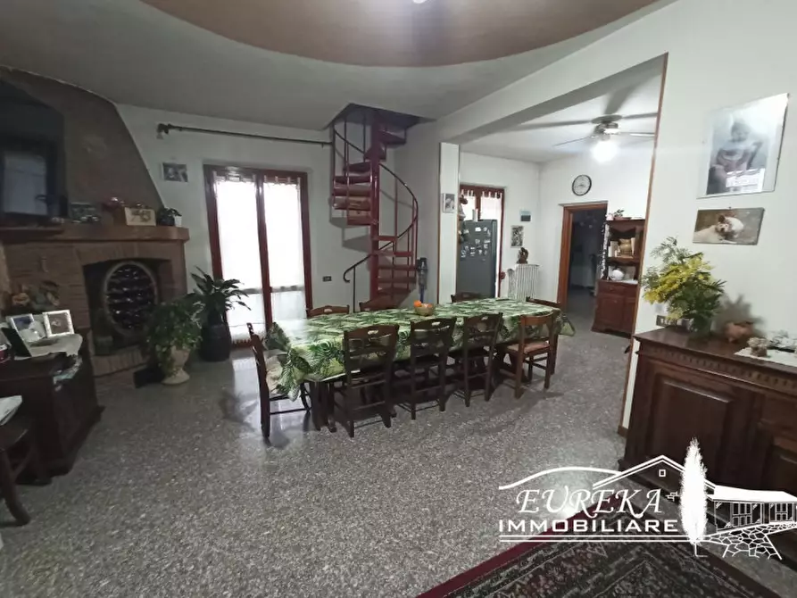 Immagine 26 di Villetta a schiera in vendita  in Località Carraia a Castiglione Del Lago