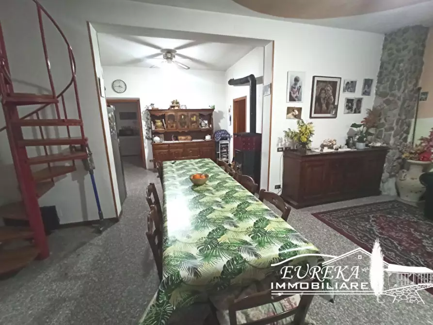 Immagine 32 di Villetta a schiera in vendita  in Località Carraia a Castiglione Del Lago