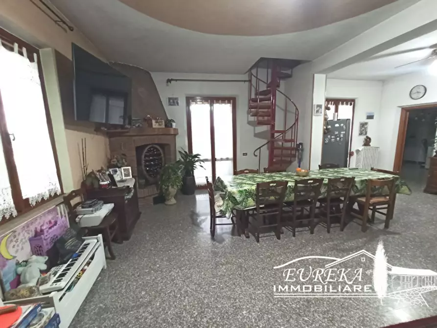 Immagine 33 di Villetta a schiera in vendita  in Località Carraia a Castiglione Del Lago