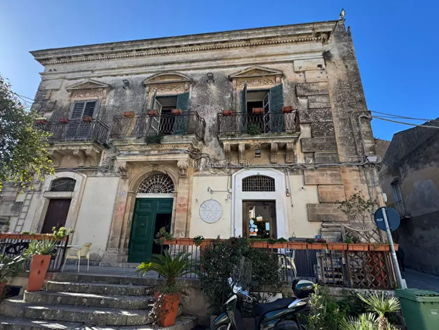 Immagine 1 di Casa indipendente in vendita  in Piazza San Giovanni a Modica