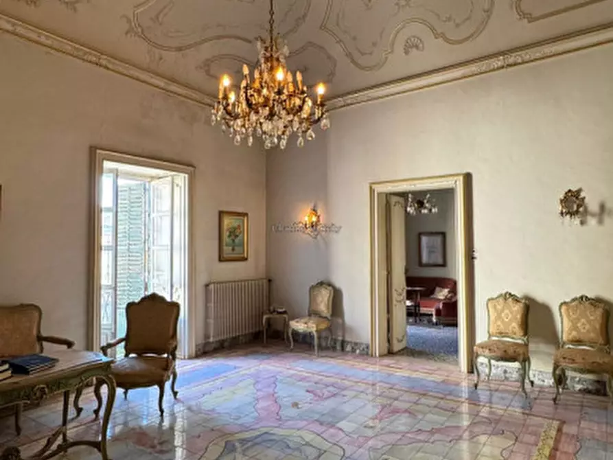 Immagine 3 di Casa indipendente in vendita  in Piazza San Giovanni a Modica