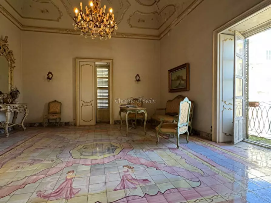 Immagine 12 di Casa indipendente in vendita  in Piazza San Giovanni a Modica