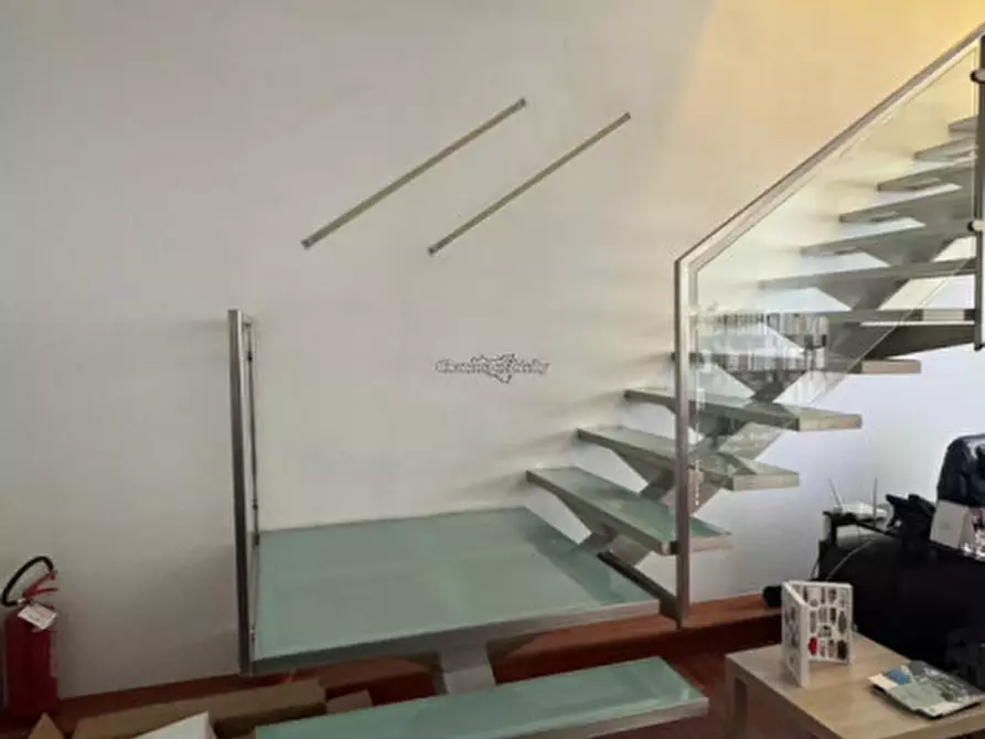 Immagine 10 di Ufficio in vendita  a Ragusa