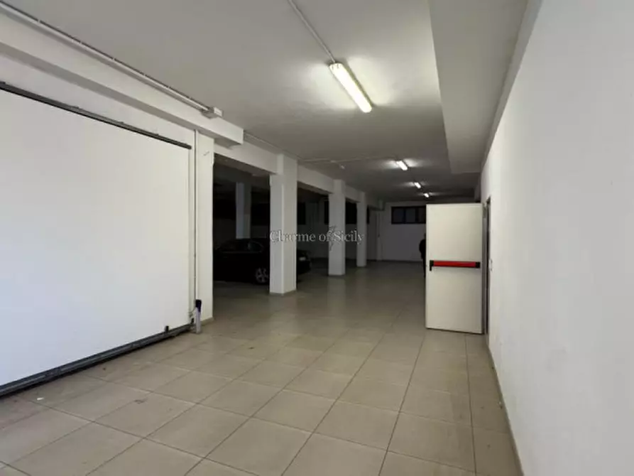 Immagine 24 di Ufficio in vendita  a Ragusa
