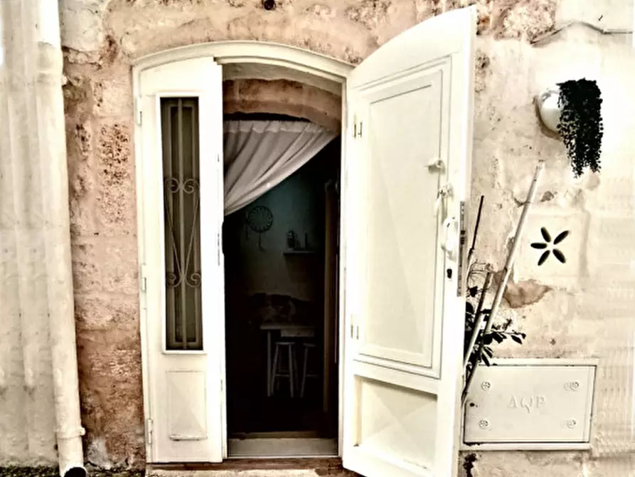 Immagine 1 di Villetta a schiera in vendita  a Ostuni