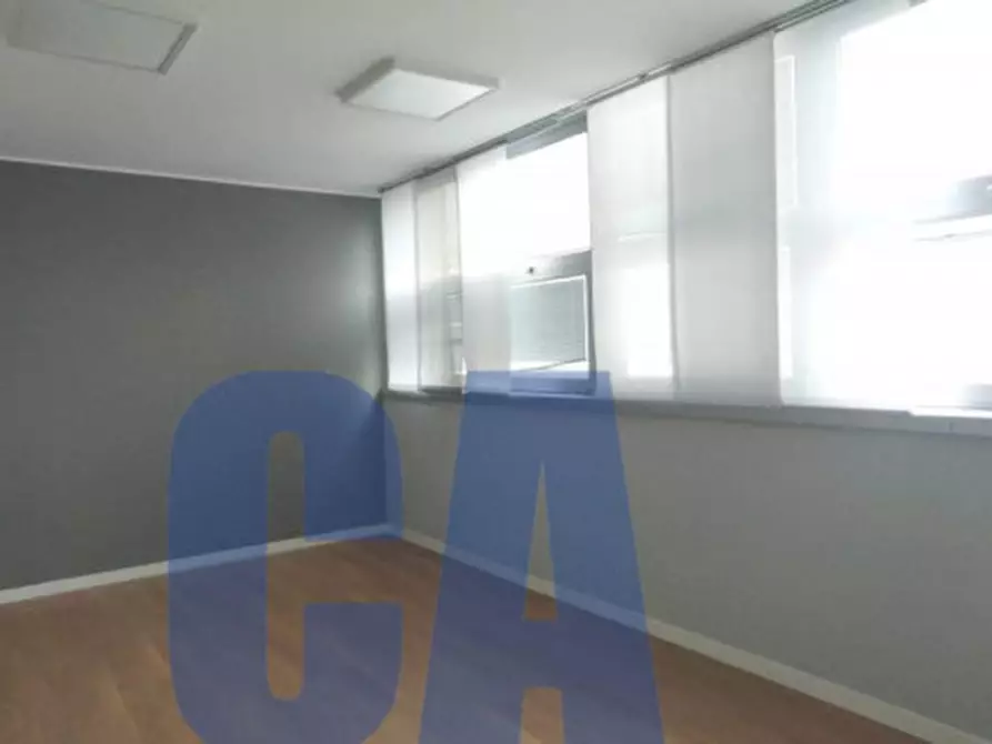 Immagine 16 di Palazzo in affitto  in VIA GROSIO a Milano