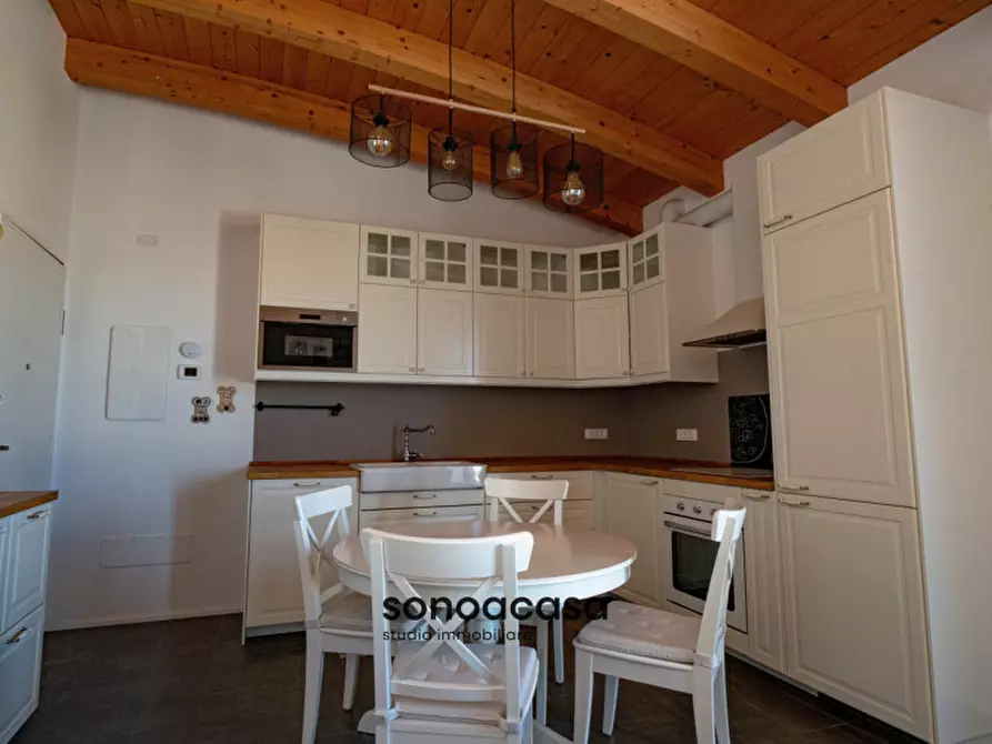 Immagine 5 di Attico in vendita  in Piazza dell'Unificazione 2e a Mondolfo