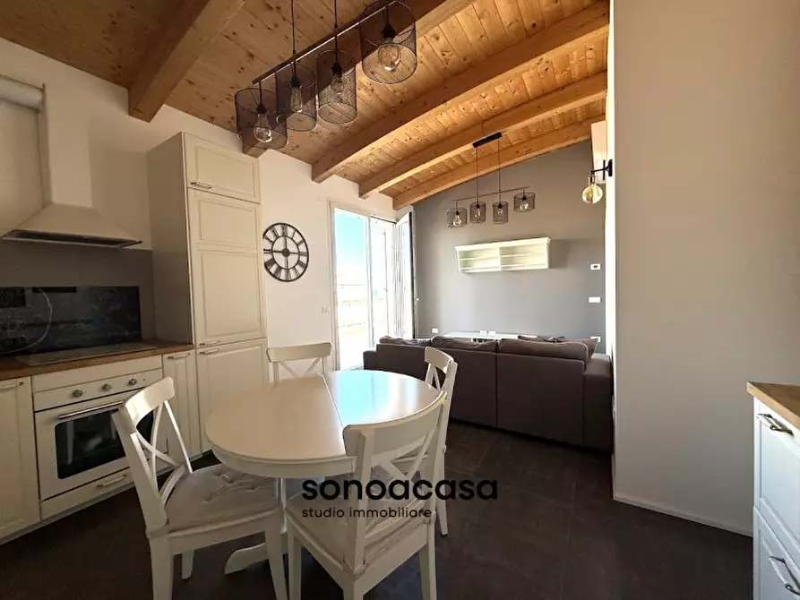 Immagine 6 di Attico in vendita  in Piazza dell'Unificazione 2e a Mondolfo