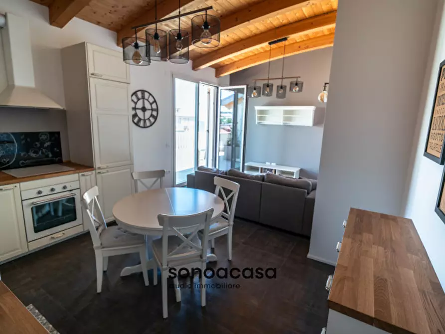 Immagine 7 di Attico in vendita  in Piazza dell'Unificazione 2e a Mondolfo