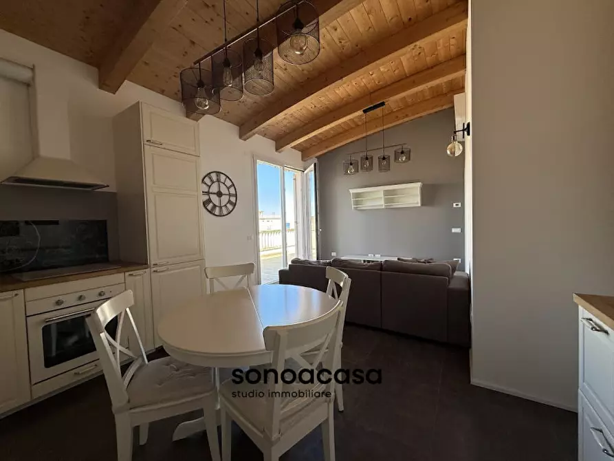 Immagine 7 di Appartamento in vendita  in Piazza dell'Unificazione 2e a Mondolfo