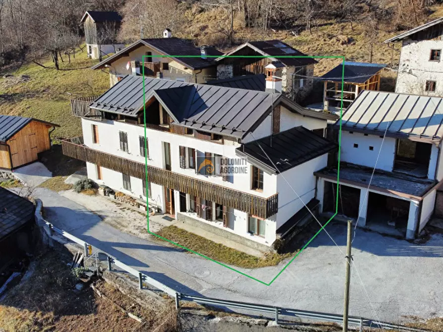 Immagine 1 di Casa bifamiliare in vendita  in Località Paganin a Gosaldo