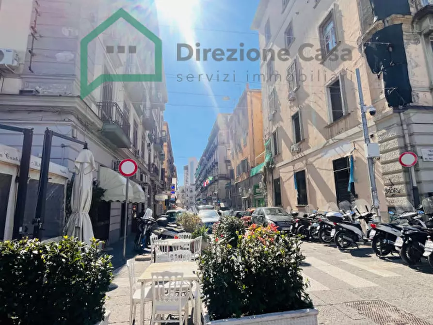 Immagine 3 di Negozio in vendita  in VIA GIUSEPPE PICA a Napoli