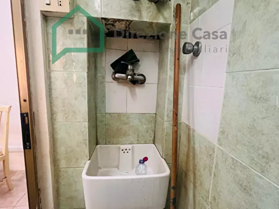 Immagine 14 di Negozio in vendita  in VIA GIUSEPPE PICA a Napoli