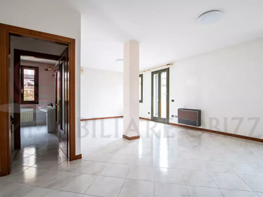 Immagine 8 di Casa bifamiliare in vendita  in Via Luigi Cadorna a Albignasego