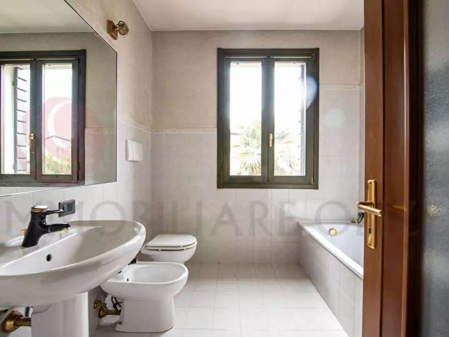 Immagine 11 di Casa bifamiliare in vendita  in Via Luigi Cadorna a Albignasego