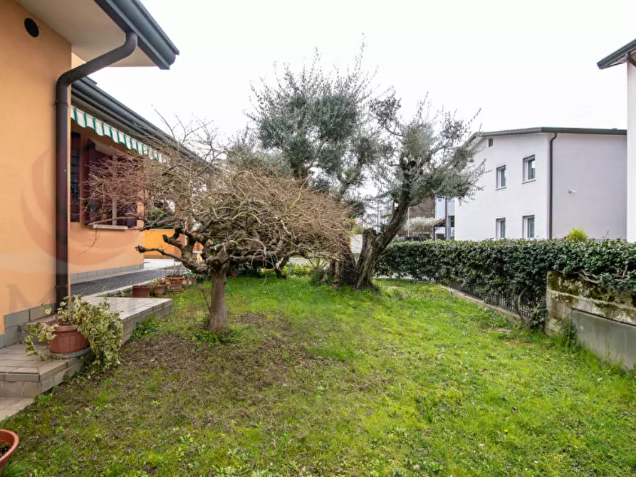 Immagine 17 di Casa bifamiliare in vendita  in Via Luigi Cadorna a Albignasego