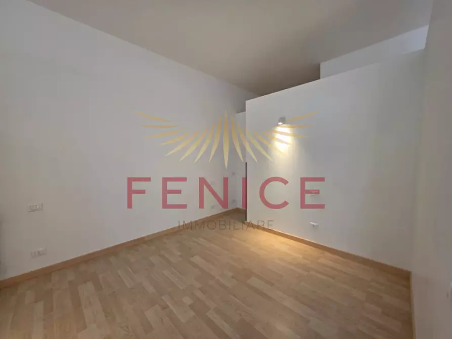 Immagine 9 di Negozio in affitto  in PIAZZA PARIGI 25 a Montebelluna