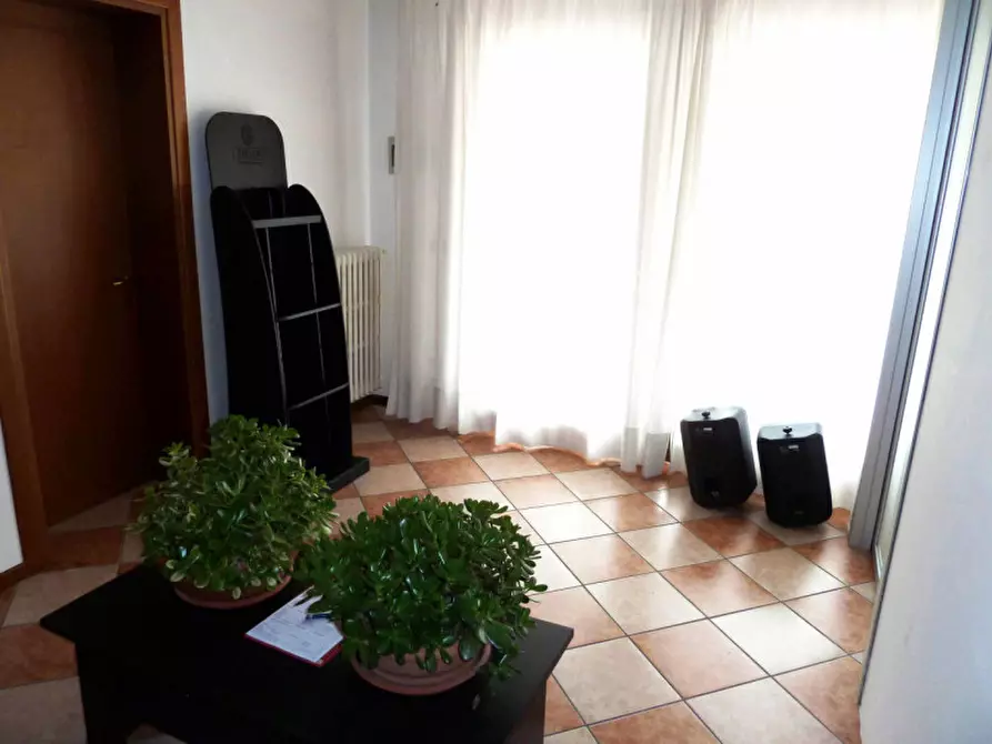 Immagine 4 di Ufficio in affitto  a Vigonza
