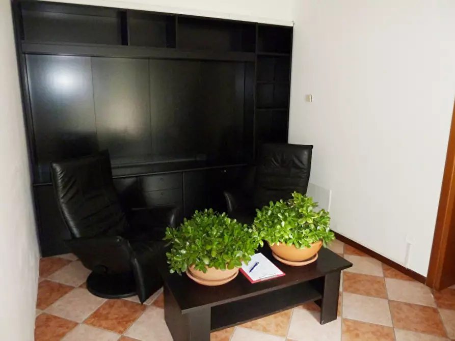 Immagine 6 di Ufficio in affitto  a Vigonza