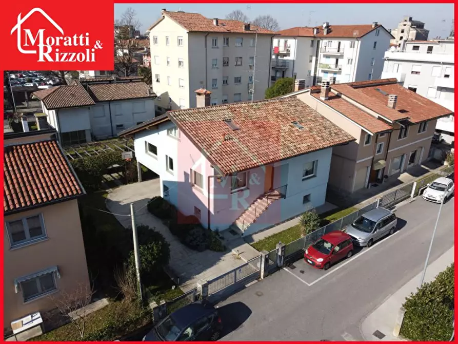Immagine 1 di Casa indipendente in vendita  in Via Cristoforo Colombo 12 a Cervignano Del Friuli