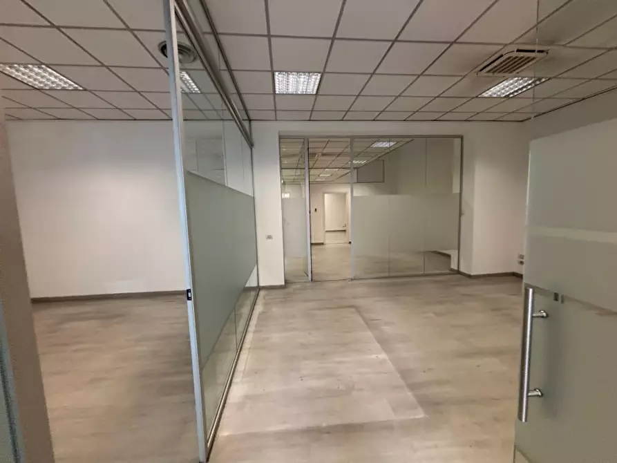 Immagine 3 di Ufficio in affitto  in VIA TOSELLI a Firenze