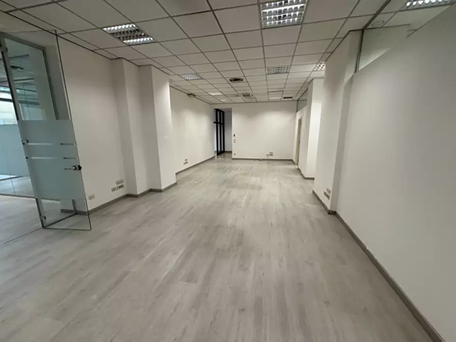 Immagine 16 di Ufficio in affitto  in VIA TOSELLI a Firenze