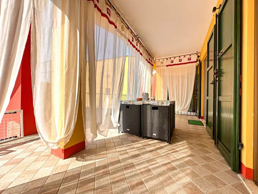 Immagine 1 di Attico in vendita  in via vaccarolo a Desenzano Del Garda