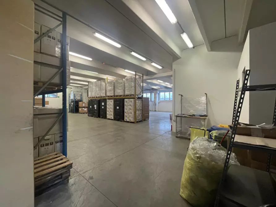 Immagine 7 di Capannone industriale in vendita  in Via Asolana a Pieve Del Grappa