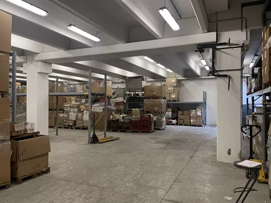 Immagine 9 di Capannone industriale in vendita  in Via Asolana a Pieve Del Grappa