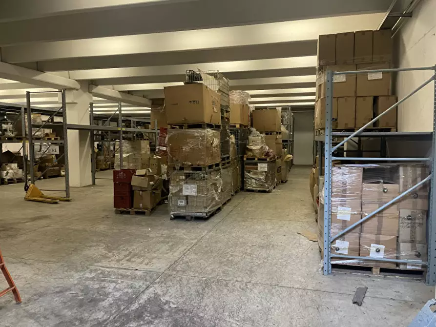Immagine 11 di Capannone industriale in vendita  in Via Asolana a Pieve Del Grappa