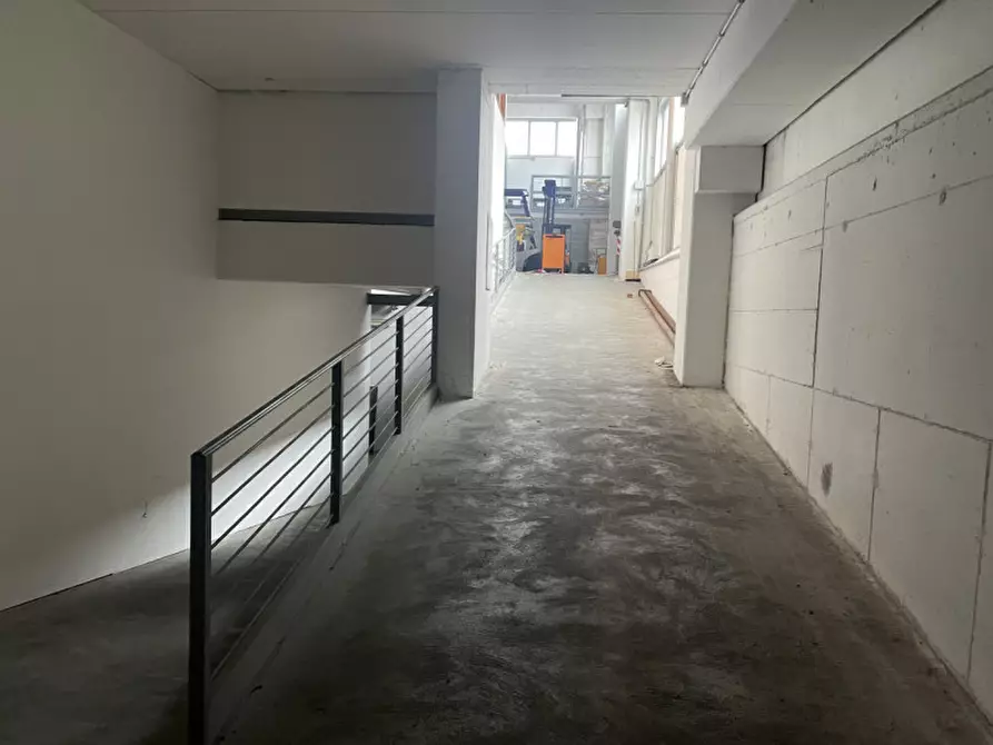 Immagine 13 di Capannone industriale in vendita  in Via Asolana a Pieve Del Grappa