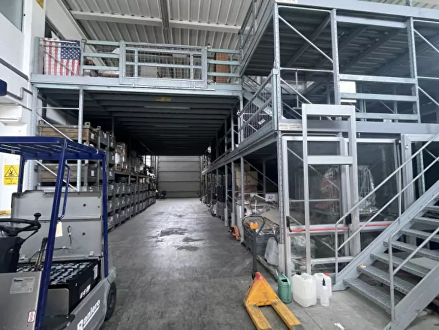 Immagine 15 di Capannone industriale in vendita  in Via Asolana a Pieve Del Grappa