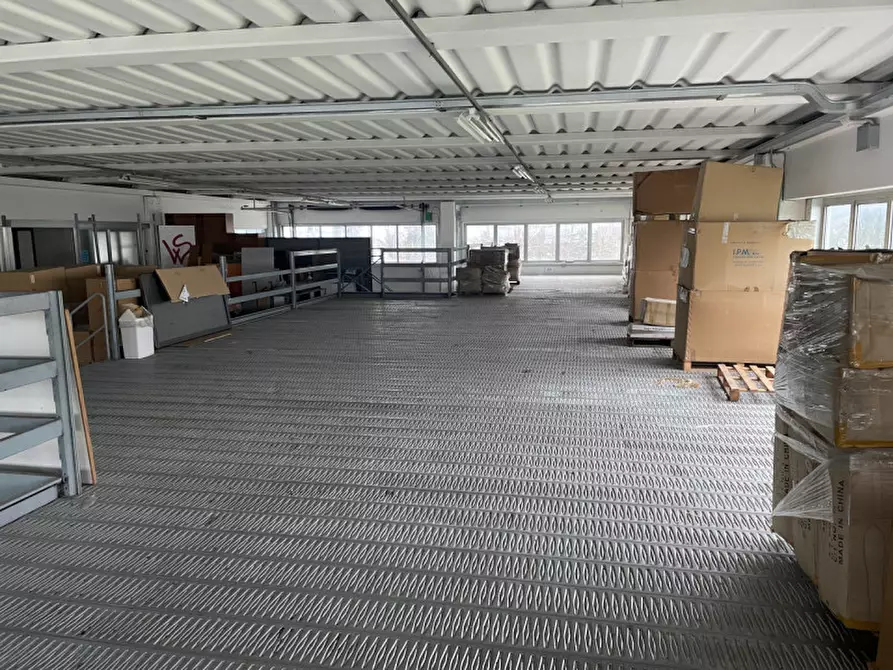 Immagine 18 di Capannone industriale in vendita  in Via Asolana a Pieve Del Grappa