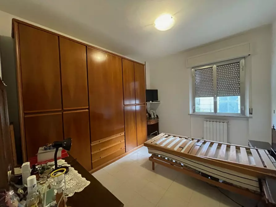 Immagine 10 di Appartamento in vendita  a Senigallia